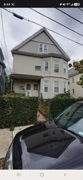 1 bed, 1 bath apartment for rent at 37 Bradley St Unit 2, Winter Hill — photo 1 of 6