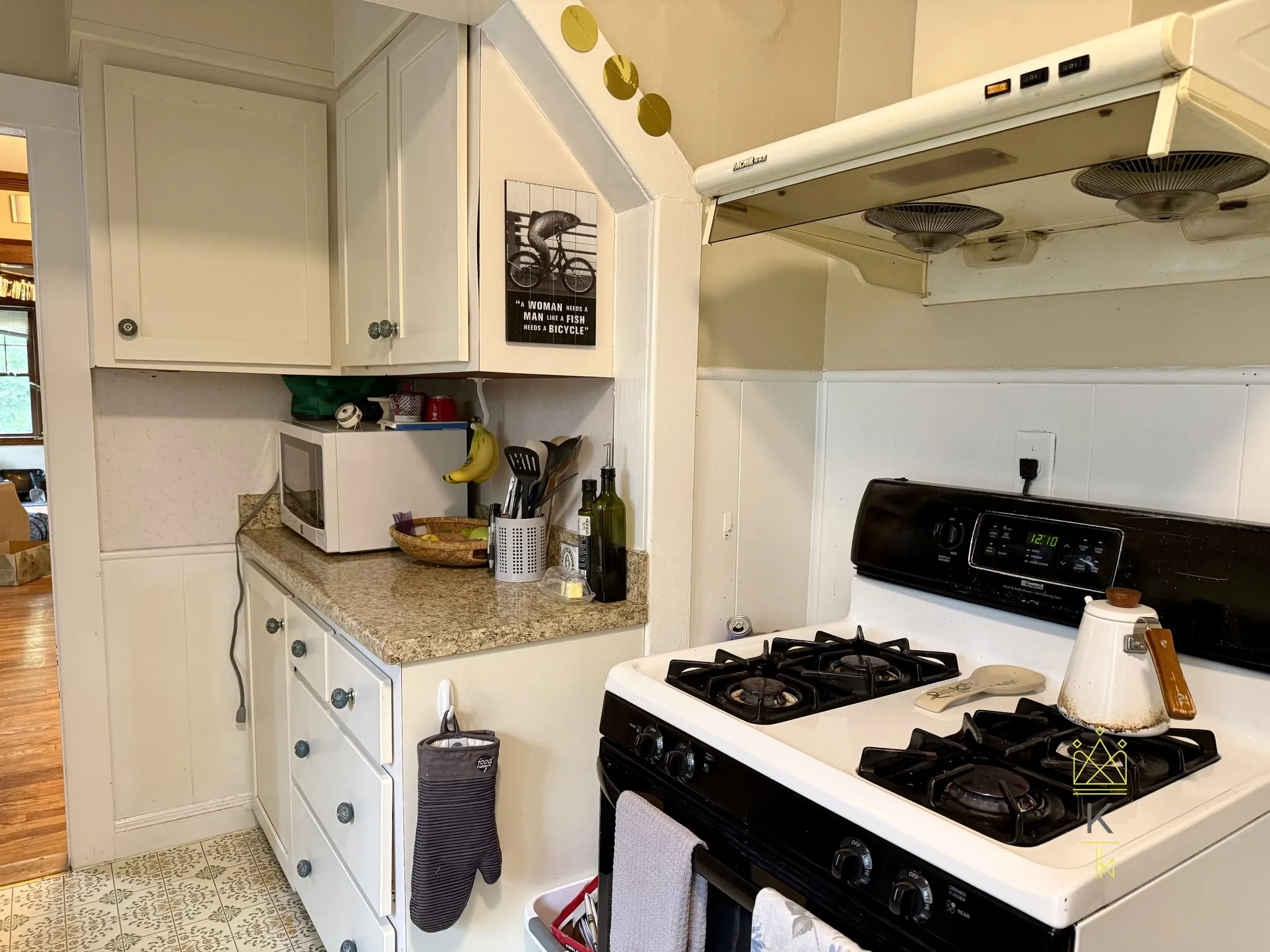 3 bed, 1 bath apartment for rent at 37 Brington Rd Unit 1, Brookline — photo 8 of 18
