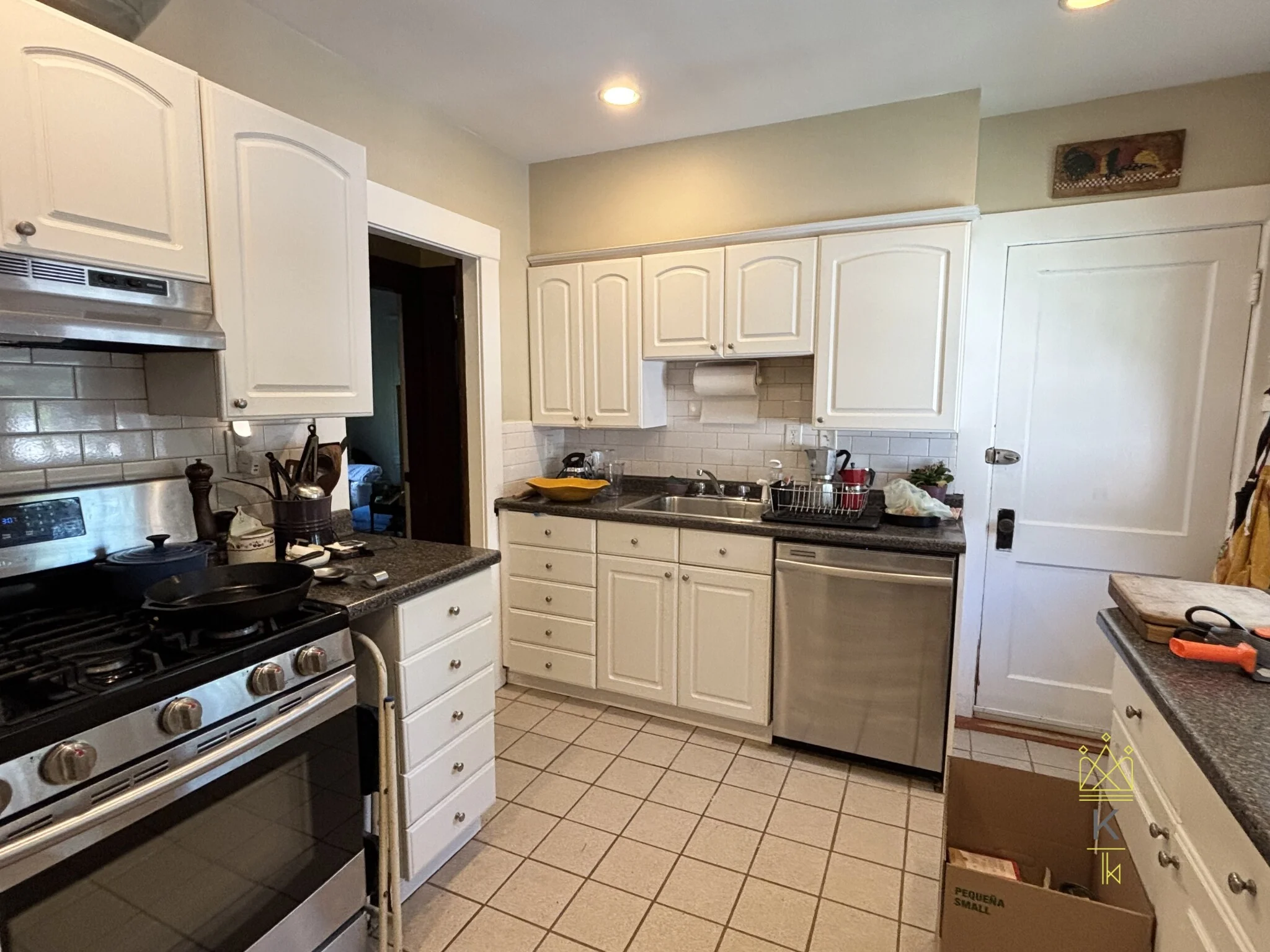3 bed, 1 bath apartment for rent at 37 Brington Rd Unit 2, Brookline — photo 1 of 19