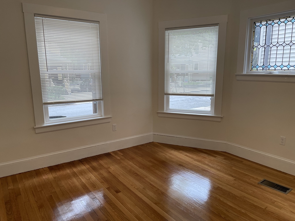 4 bed, 2 bath apartment for rent at 37 Brook St Unit 1, Central Village — photo 4 of 22
