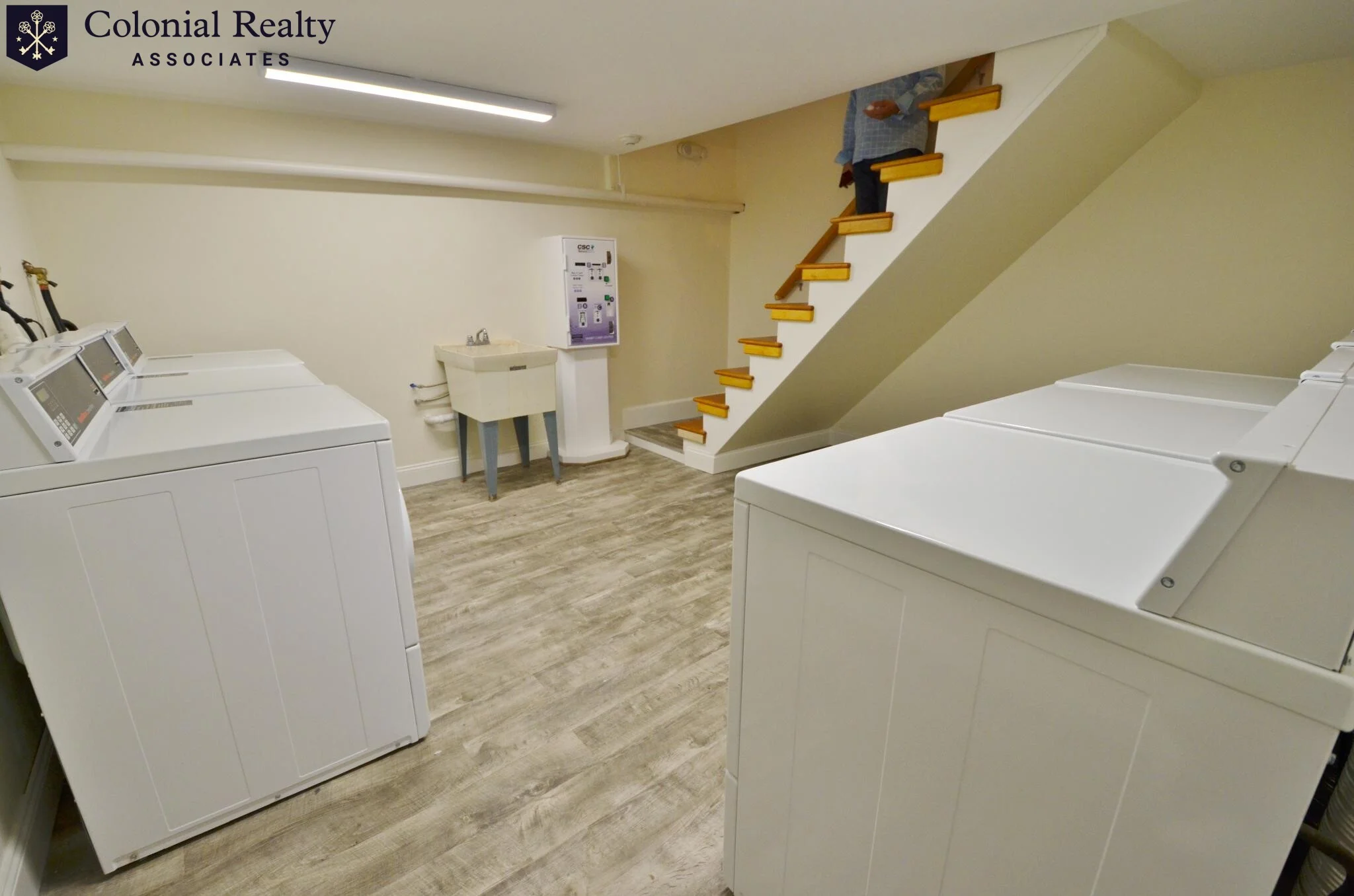 4 bed, 2 bath apartment for rent at 37 Brookline St Unit 7, Cambridgeport — photo 2 of 34