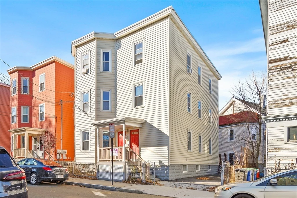 3 bed, 1 bath apartment for rent at 37 Calvin St Unit 2, Inman Square — photo 11 of 12