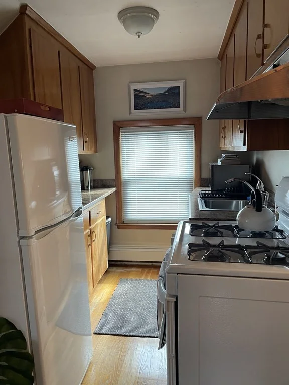 1 bed, 1 bath apartment for rent at 37 Carver Rd Unit 2, Watertown — photo 3 of 10