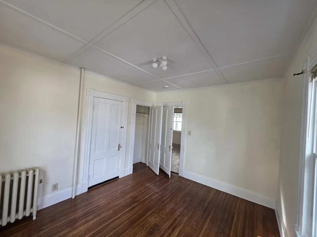 2 bed, 1 bath apartment for rent at 37 Chase Ave Unit 2nd Floor, Springfield — photo 4 of 8