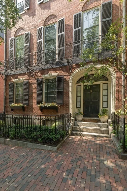 5 bed, 4+ bath apartment for rent at 37 Chestnut St, Beacon Hill — photo 24 of 24