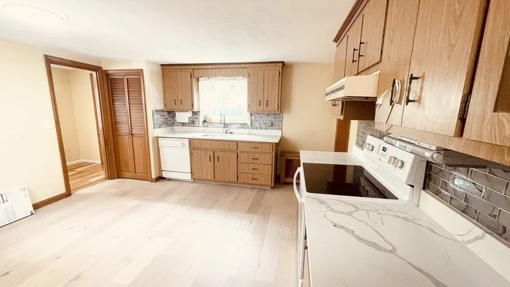 4 bed, 2 bath apartment for rent at 37 Chestnut St, Randolph — photo 6 of 23