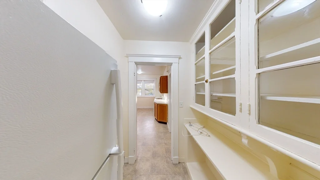 2 bed, 1 bath apartment for rent at 37 Claflin Rd Unit 1, Aspinwall Hill — photo 10 of 13