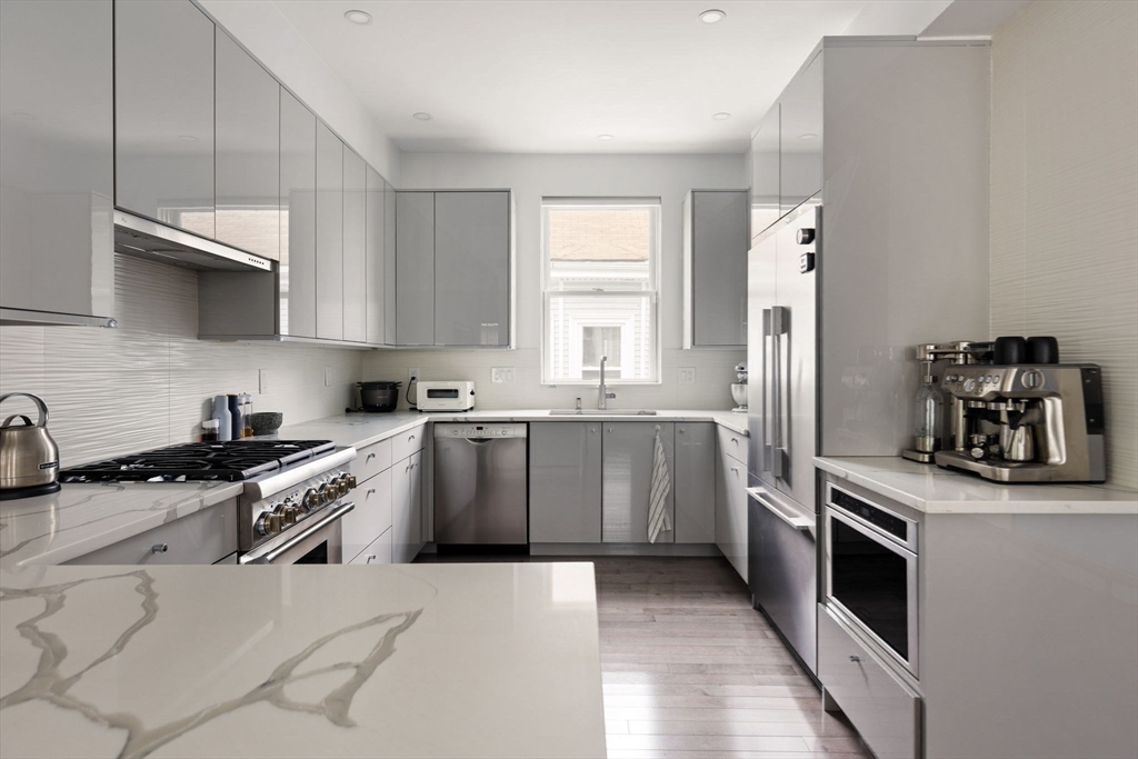 4 bed, 3 bath apartment for rent at 37 Claremon St Unit 37, Davis Square — photo 11 of 31