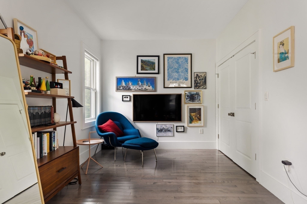 4 bed, 3 bath apartment for rent at 37 Claremon St Unit 37, Davis Square — photo 9 of 31