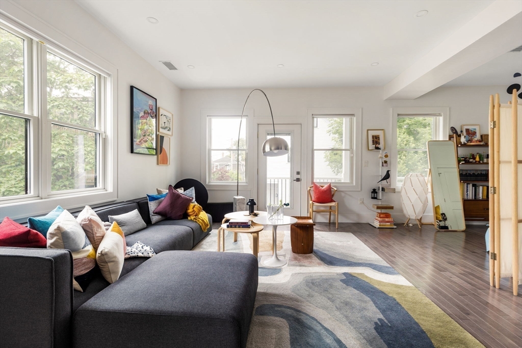 4 bed, 3 bath apartment for rent at 37 Claremon St Unit 37, Davis Square — photo 6 of 31
