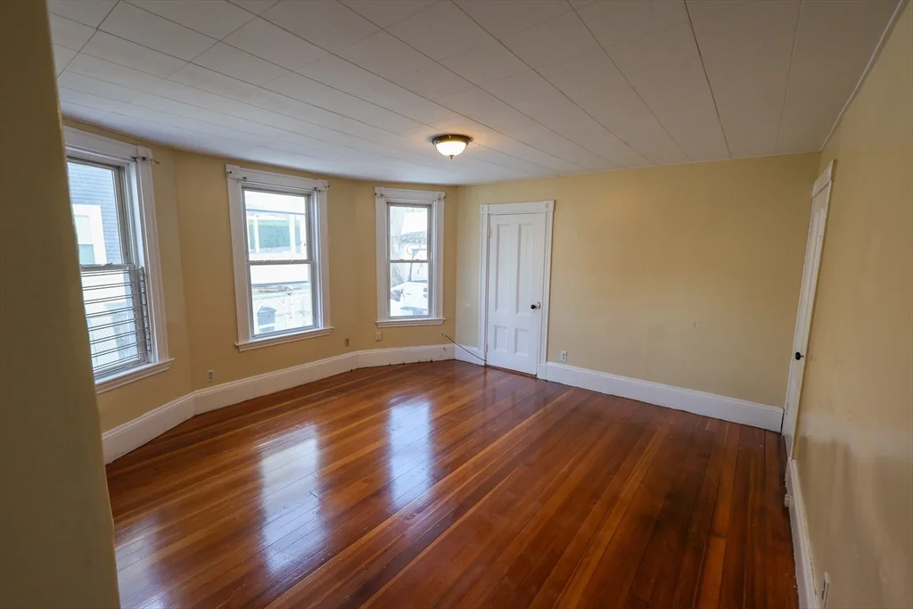3 bed, 1 bath apartment for rent at 37 Clarkson St Unit 1, Dorchester — photo 7 of 7