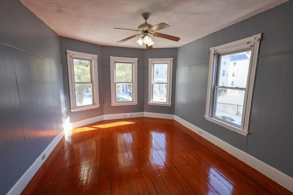 3 bed, 1 bath apartment for rent at 37 Clarkson St Unit 1, Dorchester — photo 3 of 7