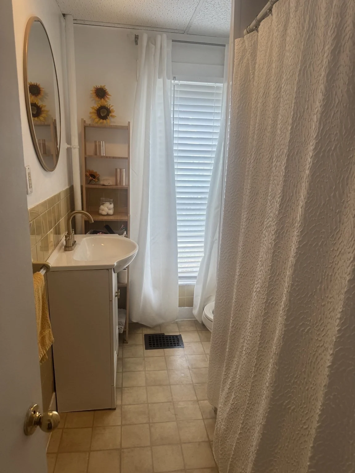 3 bed, 2 bath apartment for rent at 37 Clement Unit 36, Malden — photo 15 of 33