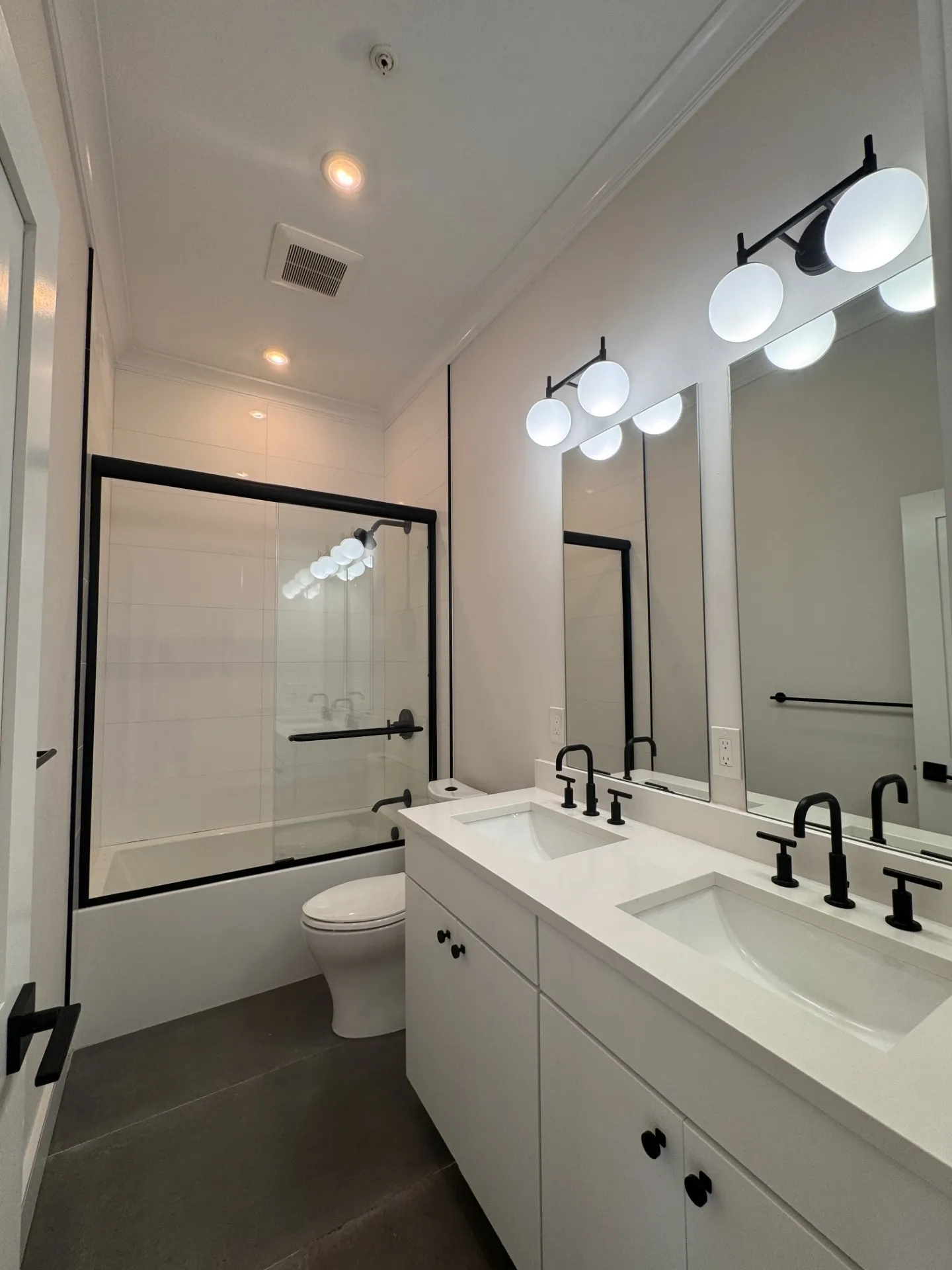 1 bed, 1 bath apartment for rent at 37 Colborne Rd Unit 1, Brighton — photo 3 of 5