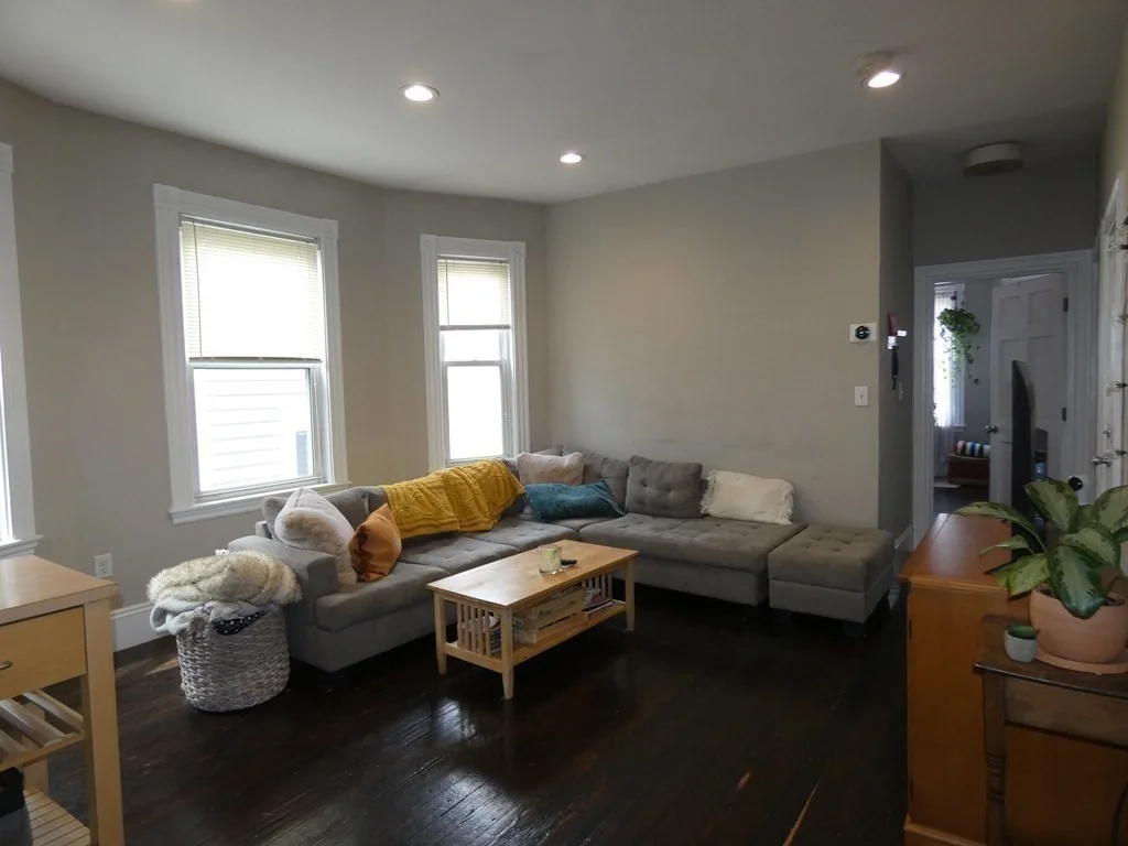 4 bed, 1 bath apartment for rent at 37 Condor St Unit 3, East Boston — photo 6 of 18