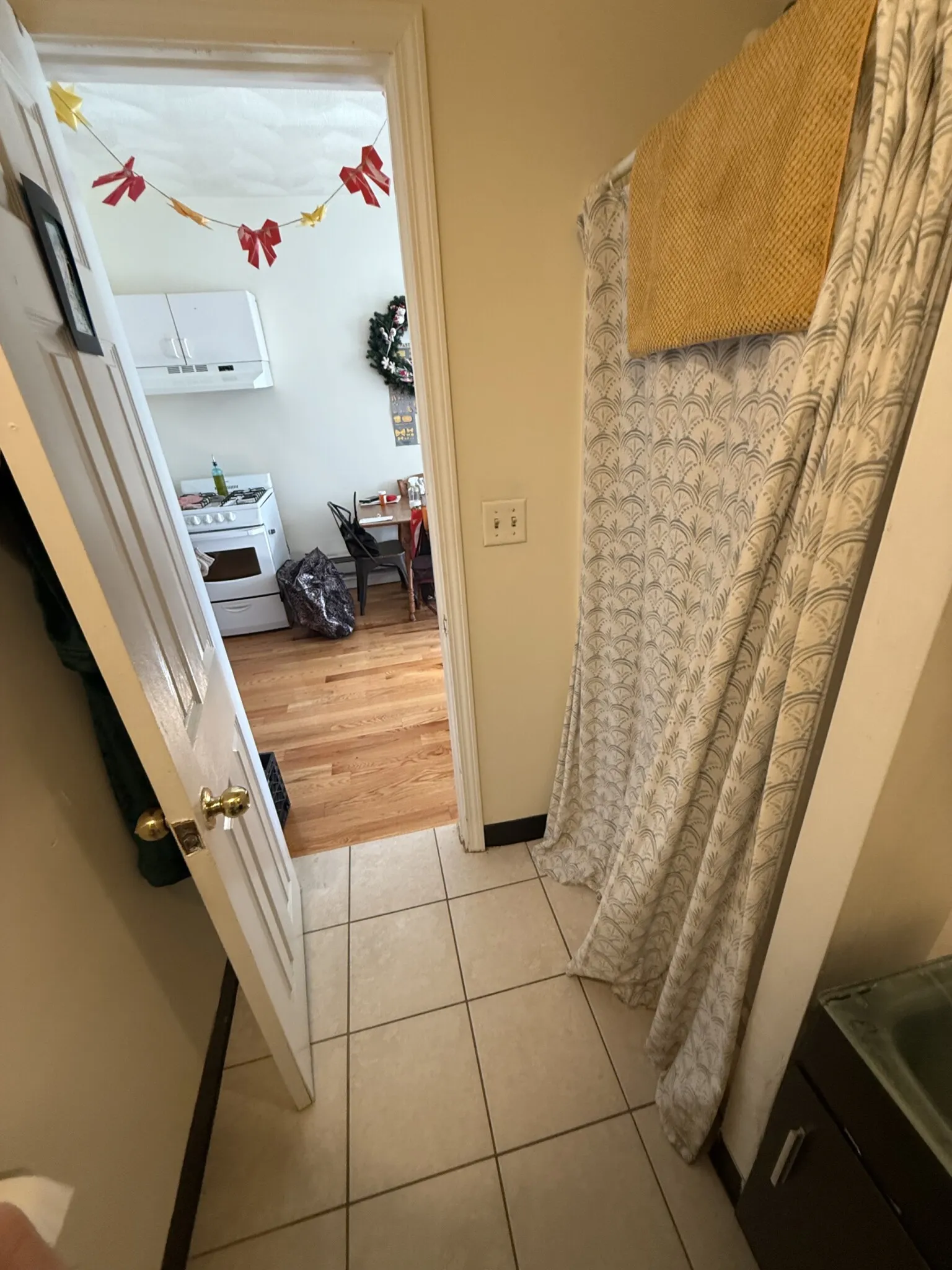 2 bed, 1 bath apartment for rent at 37 Cooper St Unit 3, North End — photo 8 of 12