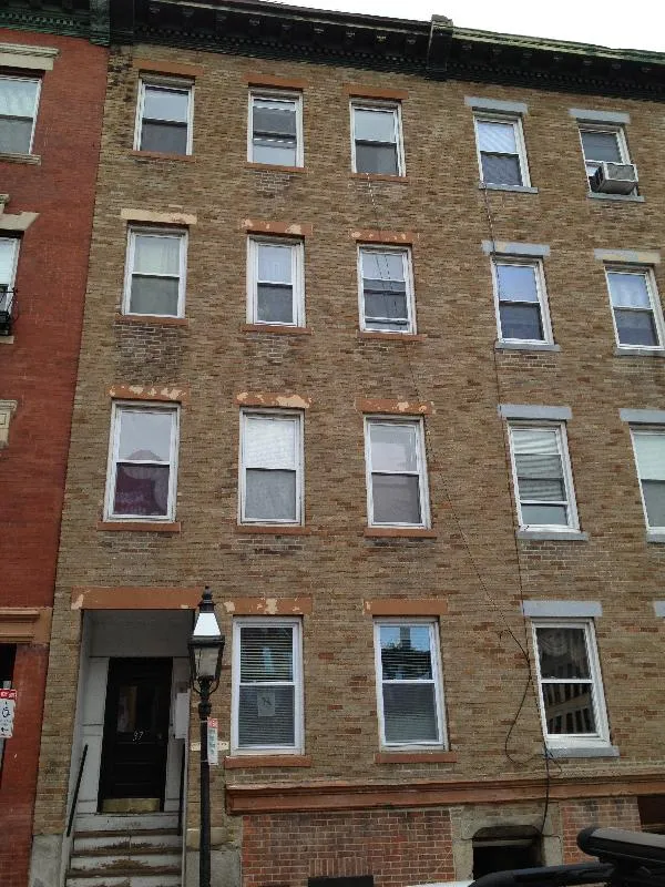 2 bed, 1 bath apartment for rent at 37 Cooper St Unit 3, North End — photo 12 of 12