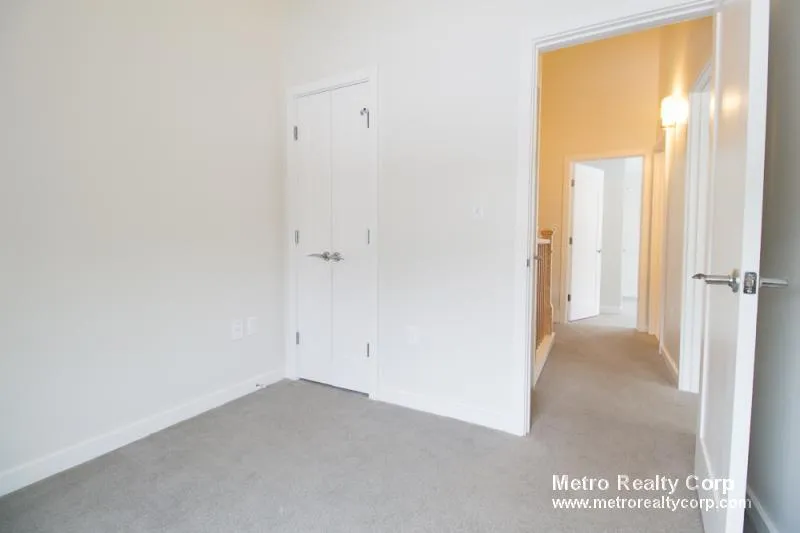 4 bed, 3.5 bath apartment for rent at 37 Cottage Park Ave, North Cambridge — photo 10 of 15