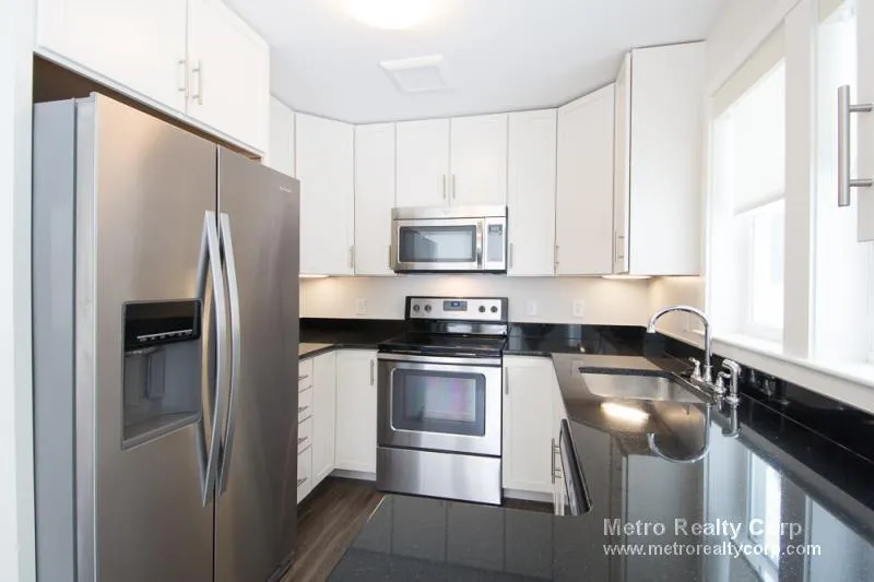 4 bed, 3.5 bath apartment for rent at 37 Cottage Park Ave, North Cambridge — photo 3 of 15