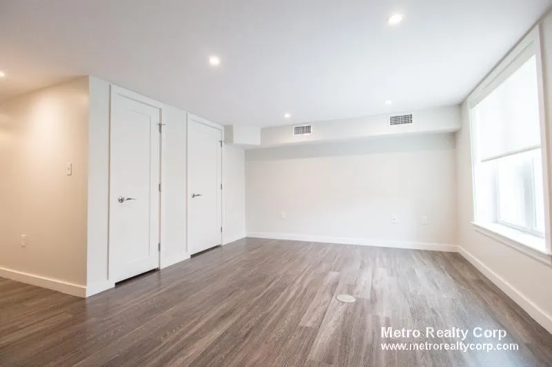 4 bed, 3.5 bath apartment for rent at 37 Cottage Park Ave, North Cambridge — photo 12 of 15