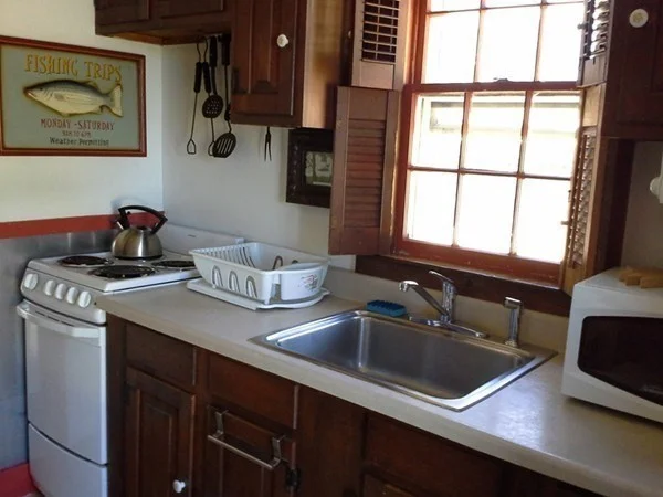 1 bed, 1 bath apartment for rent at 37 Cranberry Hwy Unit 3, Orleans (village) — photo 9 of 24