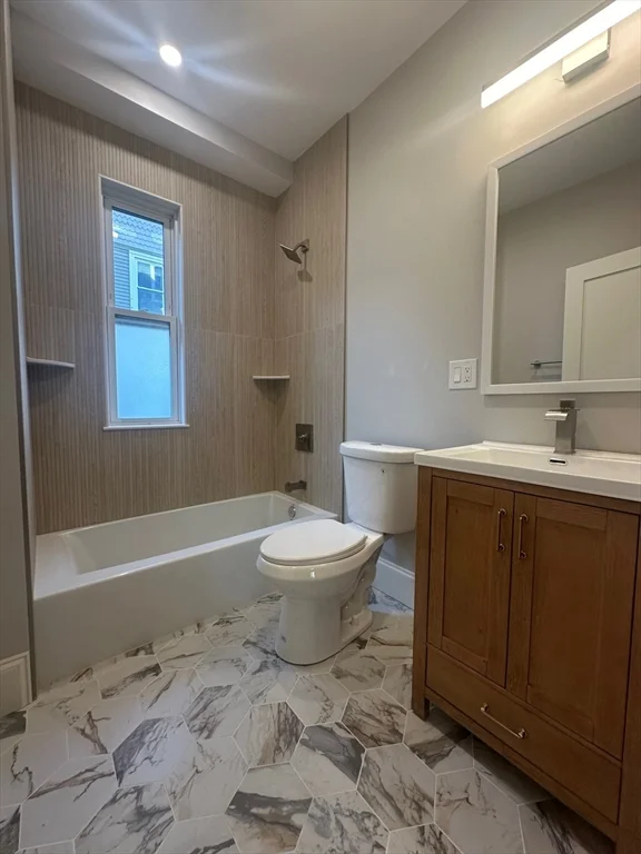 4 bed, 2 bath apartment for rent at 37 Crescent Ave Unit 1, Dorchester — photo 12 of 12
