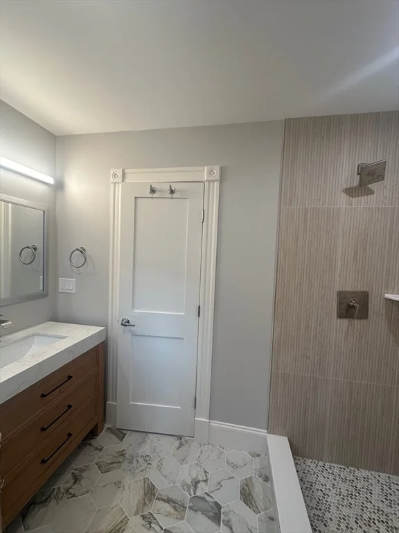 4 bed, 2 bath apartment for rent at 37 Crescent Ave Unit 1, Dorchester — photo 10 of 12