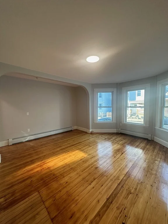 4 bed, 2 bath apartment for rent at 37 Crescent Ave Unit 1, Dorchester — photo 4 of 12