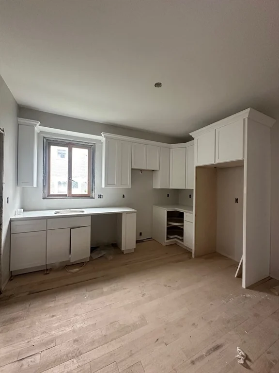 4 bed, 2 bath apartment for rent at 37 Crescent Ave Unit 3, Boston — photo 3 of 20