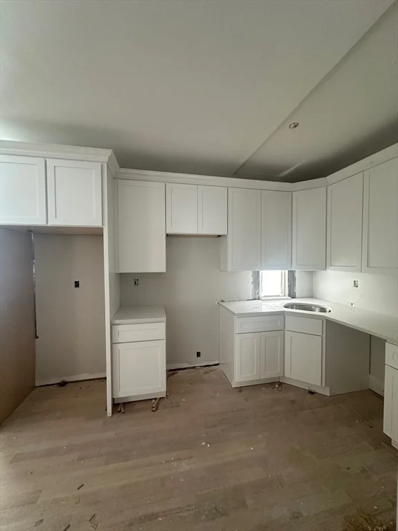 4 bed, 2 bath apartment for rent at 37 Crescent Ave Unit 3, Boston — photo 7 of 20