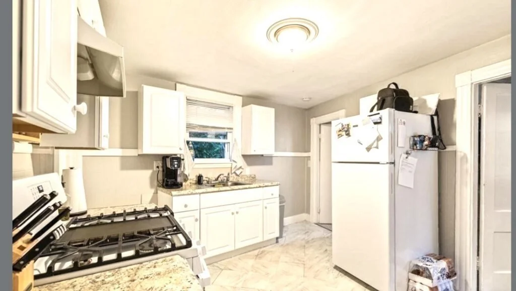 2 bed, 1 bath apartment for rent at 37 Crescent St Unit 37, Swampscott — photo 7 of 16