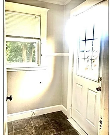 2 bed, 1 bath apartment for rent at 37 Crescent St Unit 37, Swampscott — photo 8 of 16