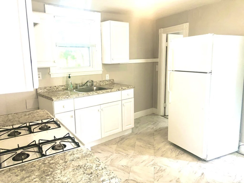 2 bed, 1 bath apartment for rent at 37 Crescent Unit 1, Swampscott — photo 8 of 29