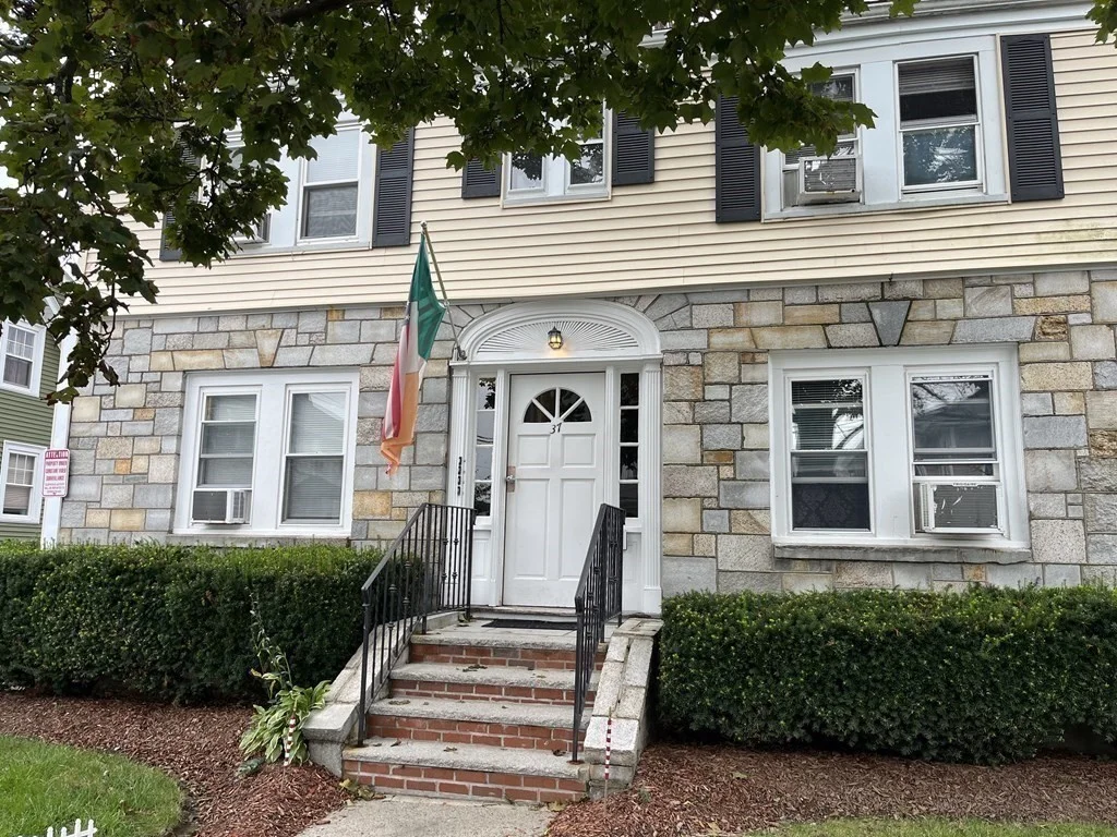 2 bed, 1 bath apartment for rent at 37 Cushing St Unit 1, Quincy — photo 1 of 9