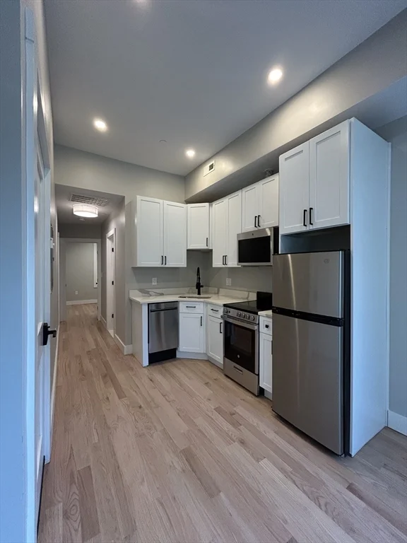 2 bed, 1 bath apartment for rent at 37 Delle Ave Unit 3, Mission Hill