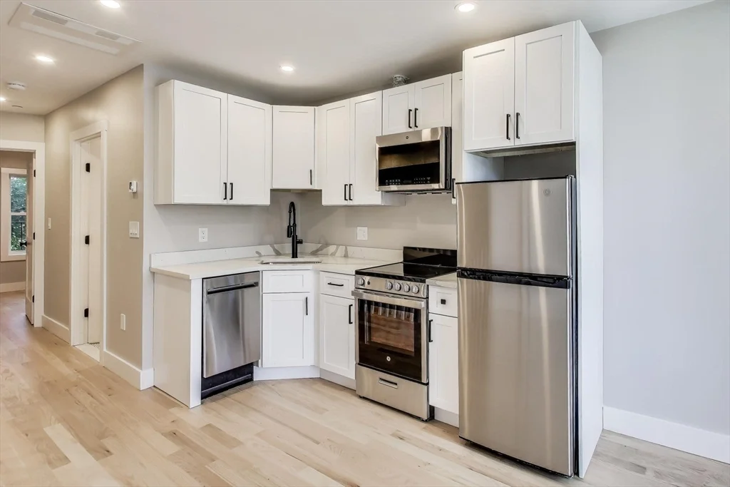 2 bed, 1 bath apartment for rent at 37 Delle Ave Unit 4, Mission Hill