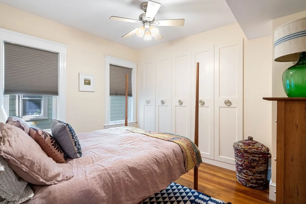 3 bed, 1 bath apartment for rent at 37 Dimick St Unit 1, Union Square — photo 9 of 17