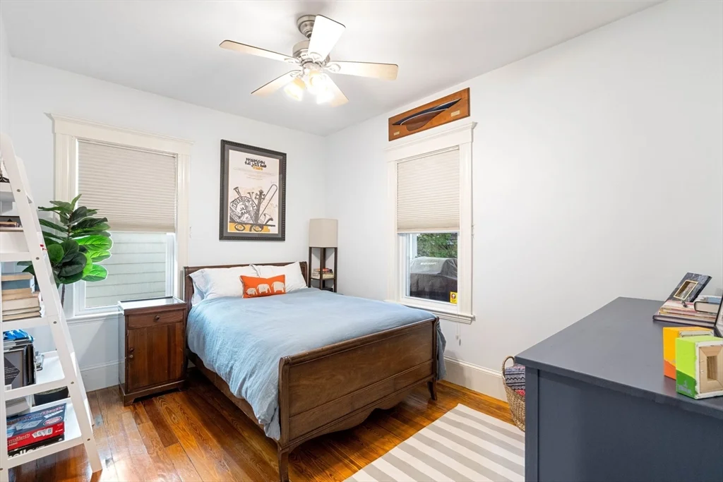 3 bed, 1 bath apartment for rent at 37 Dimick St Unit 1, Union Square — photo 11 of 17
