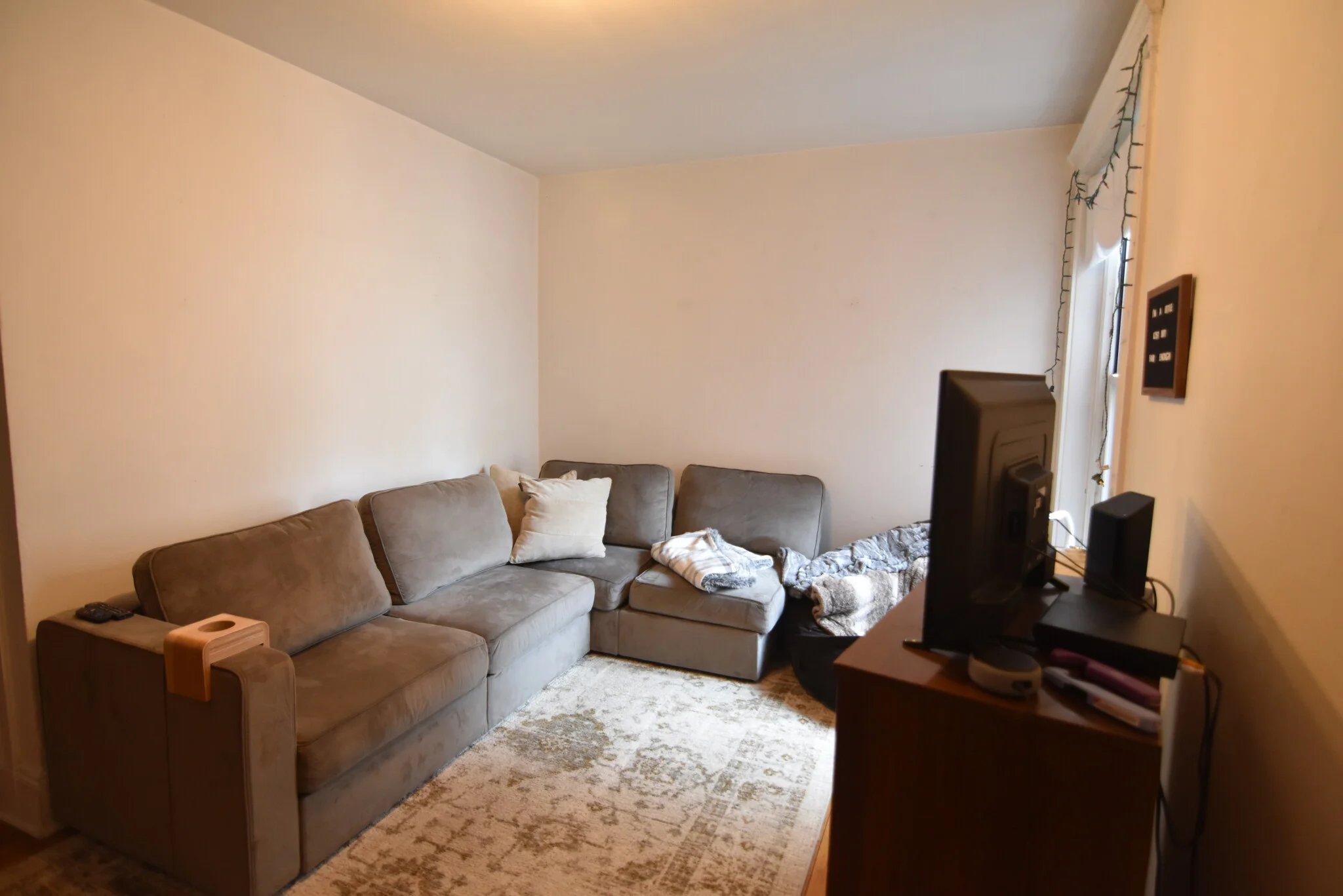 2 bed, 1 bath apartment for rent at 37 Dwight St Unit 2, Coolidge Corner — photo 2 of 11