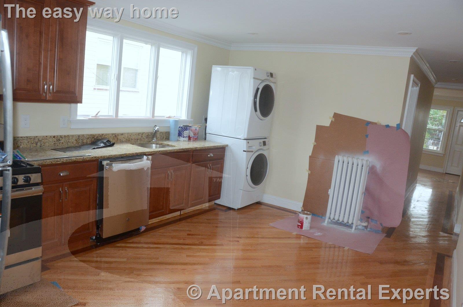3 bed, 1 bath apartment for rent at 37 Edgar Ave Unit 2, Winter Hill — photo 2 of 9