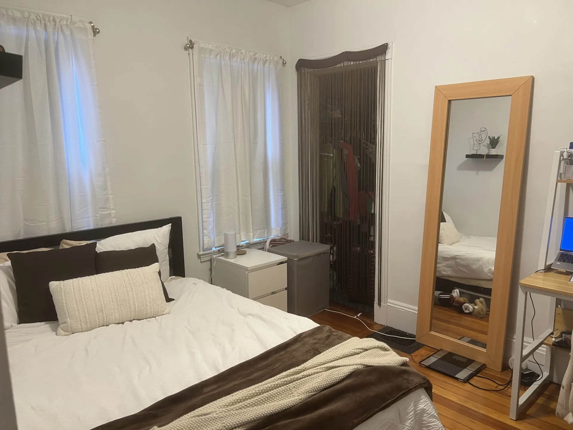 3 bed, 1 bath apartment for rent at 37 Elm St Unit 2, Spring Hill — photo 5 of 6
