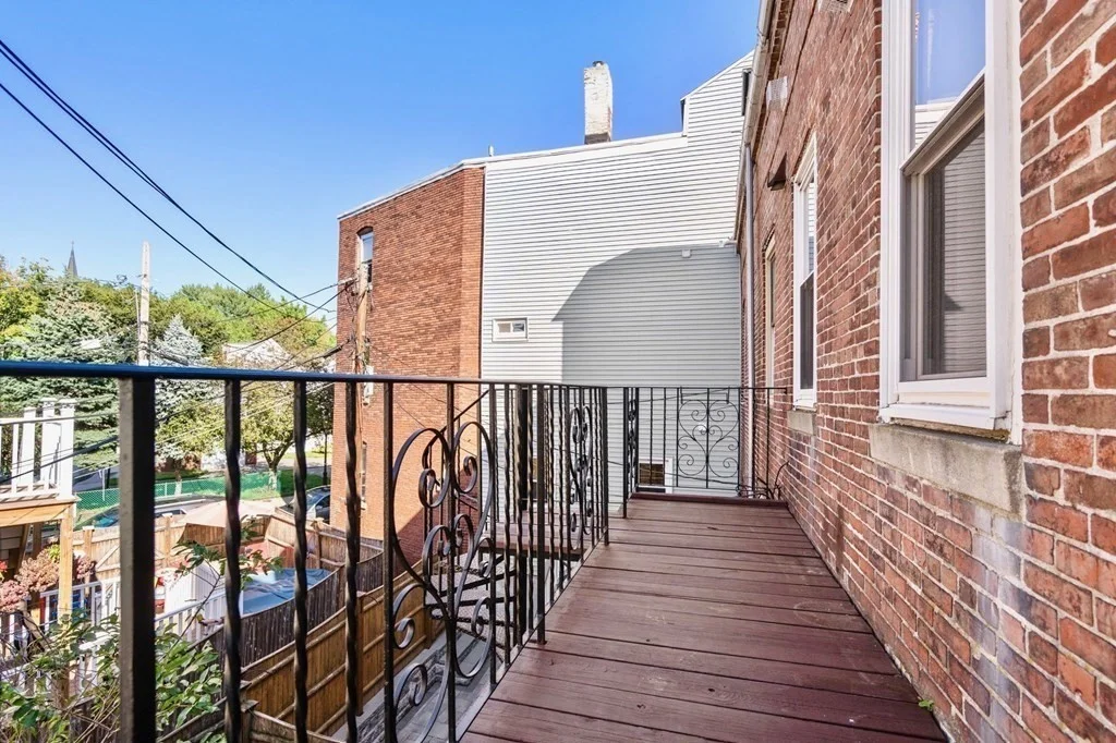 2 bed, 1 bath apartment for rent at 37 Essex St Unit 2, Charlestown — photo 12 of 15