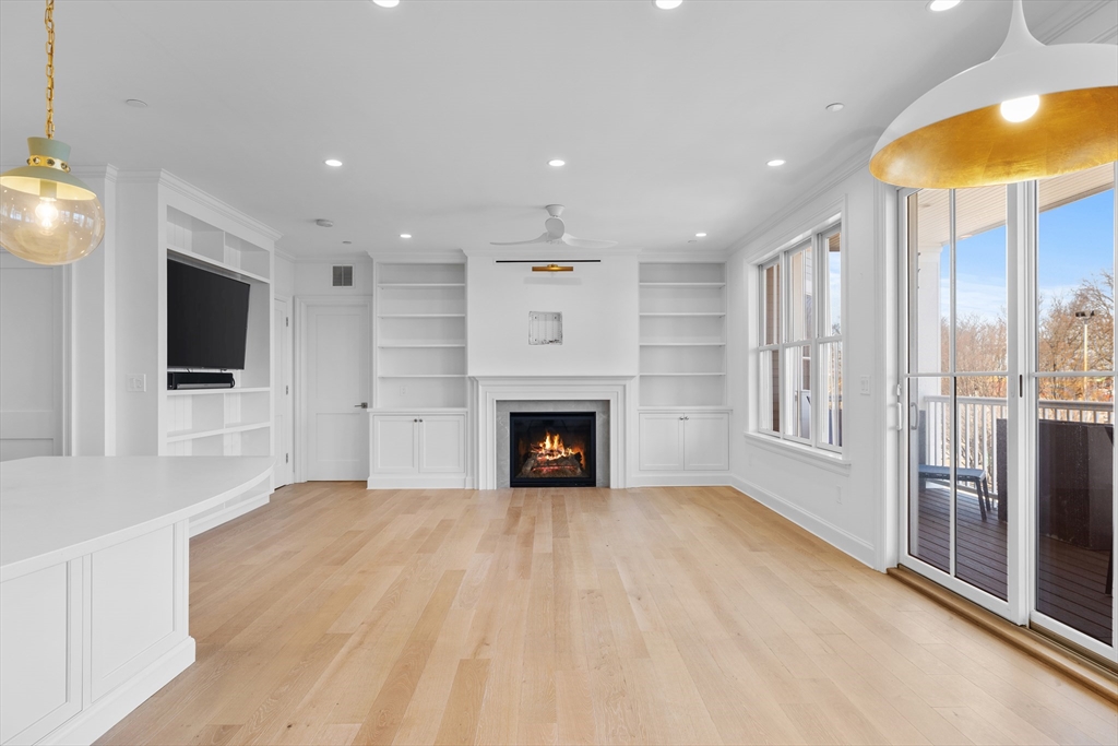2 bed, 2 bath apartment for rent at 37 Farragut Rd Unit 6, South Boston — photo 5 of 24