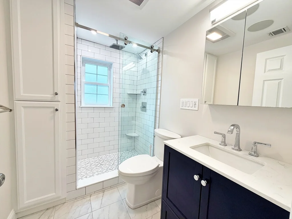 2 bed, 2 bath apartment for rent at 37 Fenton St Unit 1, Dorchester — photo 11 of 19