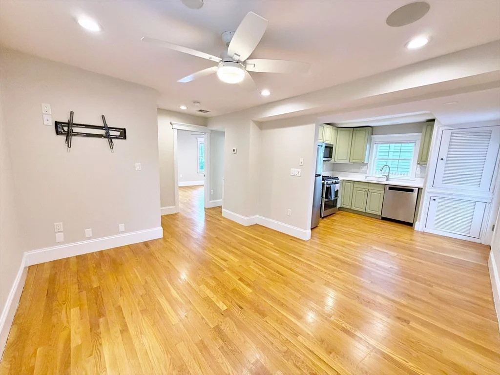 2 bed, 2 bath apartment for rent at 37 Fenton St Unit 1, Dorchester — photo 13 of 19
