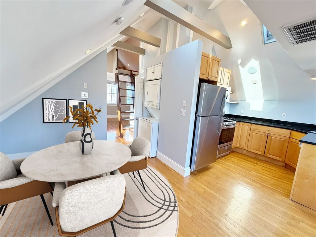 1 bed, 1 bath apartment for rent at 37 Fenton St Unit 3, Dorchester — photo 3 of 17