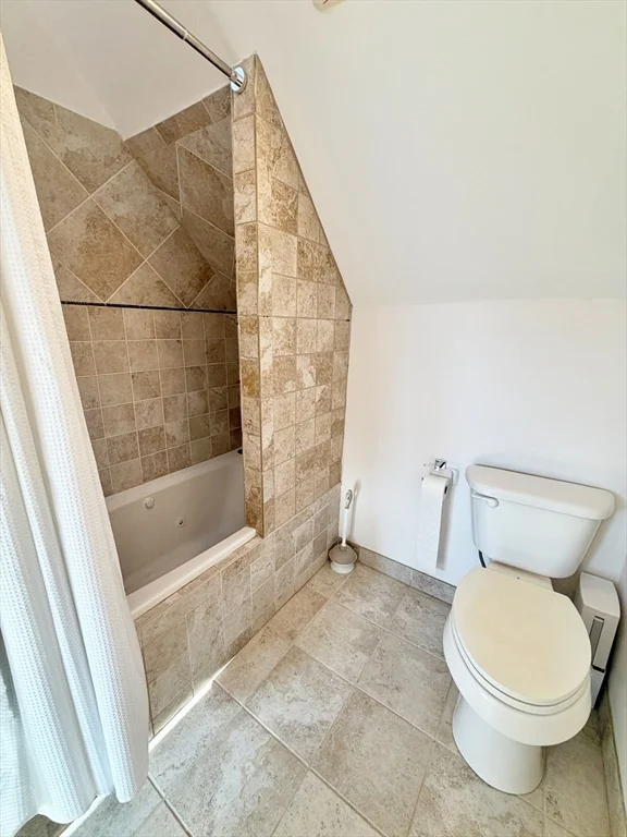1 bed, 1 bath apartment for rent at 37 Fenton St Unit 3, Dorchester — photo 9 of 17