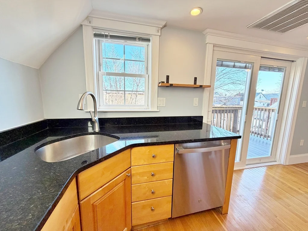 1 bed, 1 bath apartment for rent at 37 Fenton St Unit 3, Dorchester — photo 7 of 17