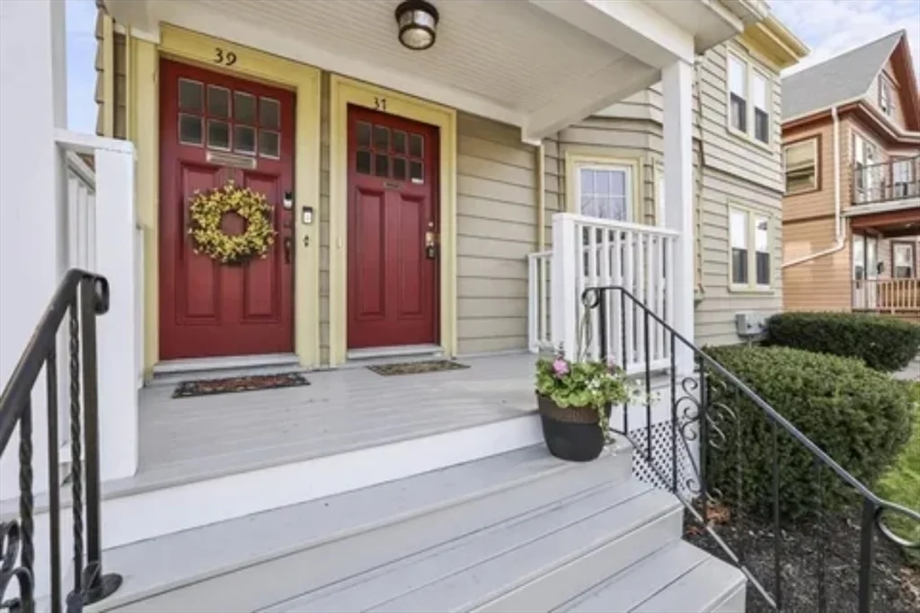 2 bed, 1 bath apartment for rent at 37 Gallivan Blvd Unit 37, Mattapan — photo 2 of 19
