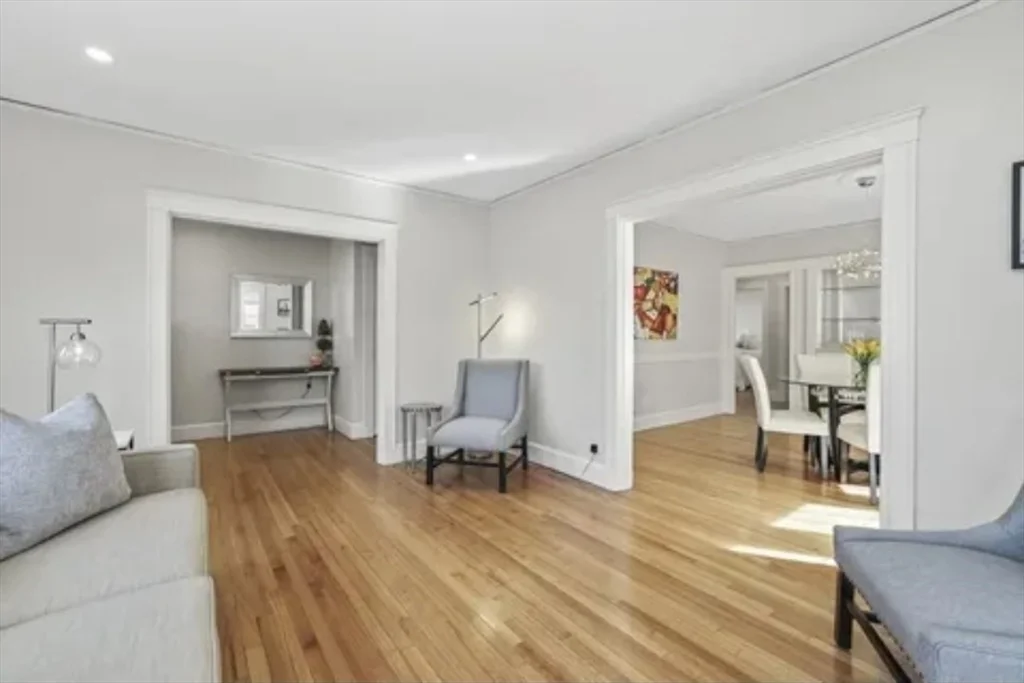 2 bed, 1 bath apartment for rent at 37 Gallivan Blvd Unit 37, Mattapan — photo 5 of 19